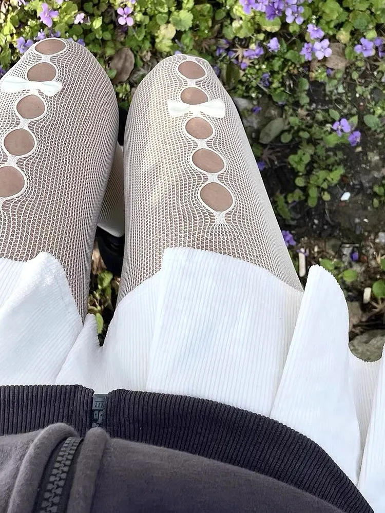 Alvara Lolita Cut-out Bow Fishnet Tights