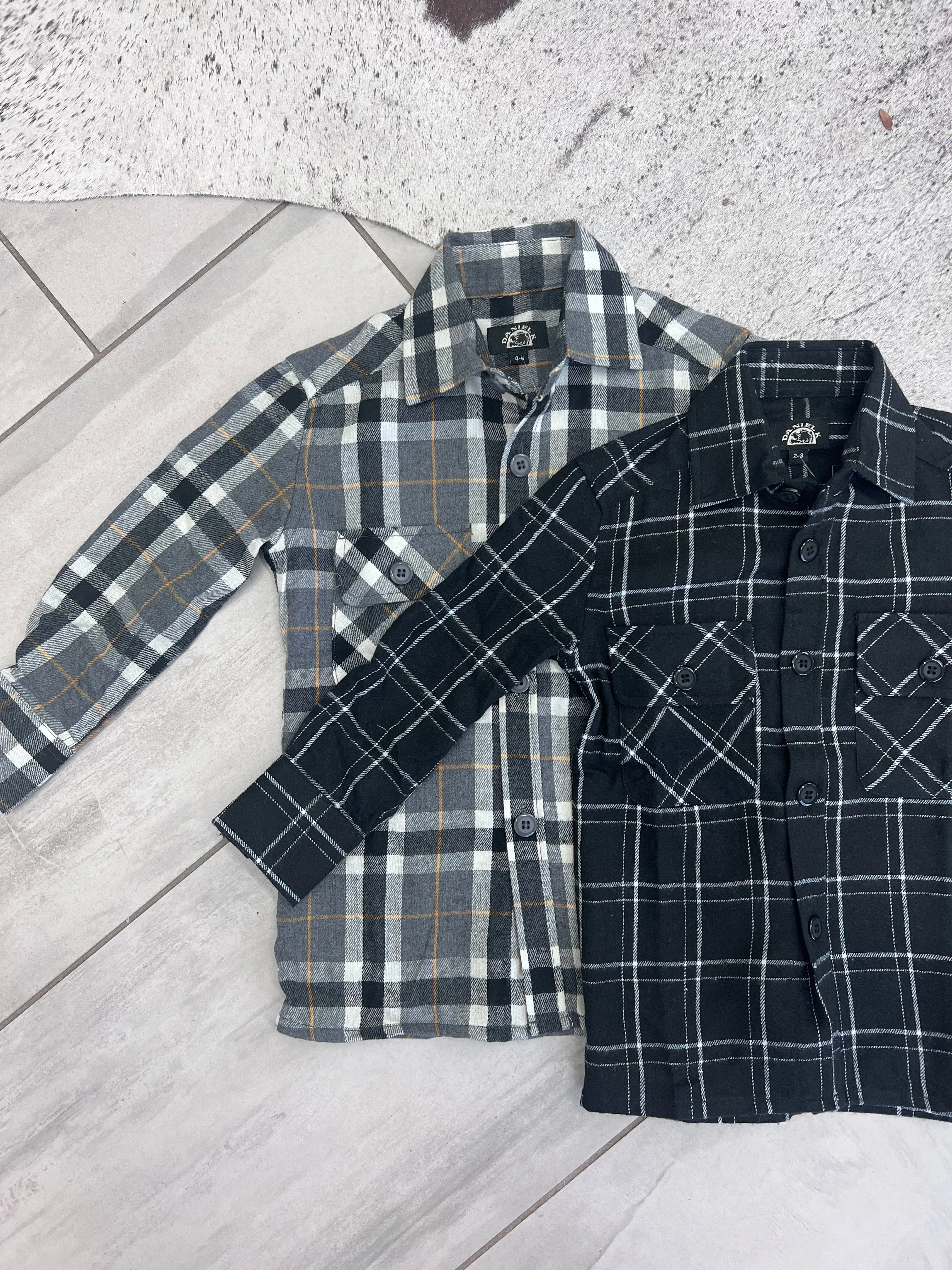 LEVI KID'S FLANNEL BUTTON UP SHIRT | BLACK PLAID