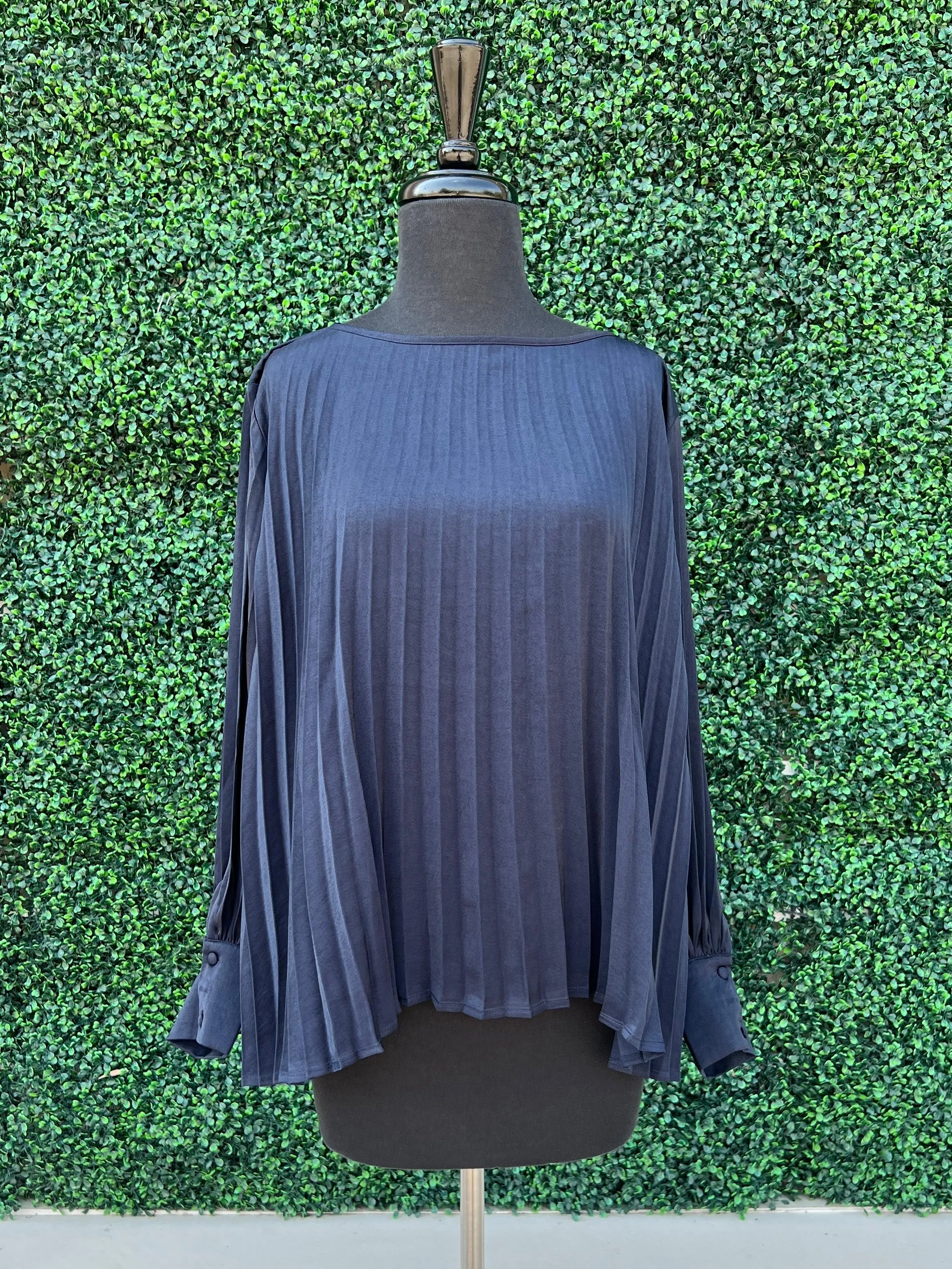 Long Sleeve Pleated Blouse