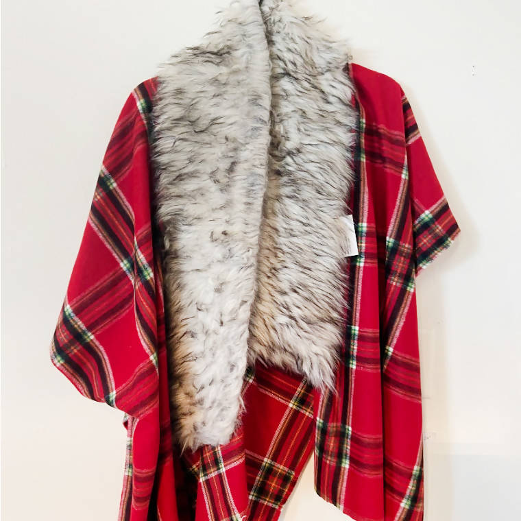 Lorna M Designs- Faux-Fur Collar Wraps