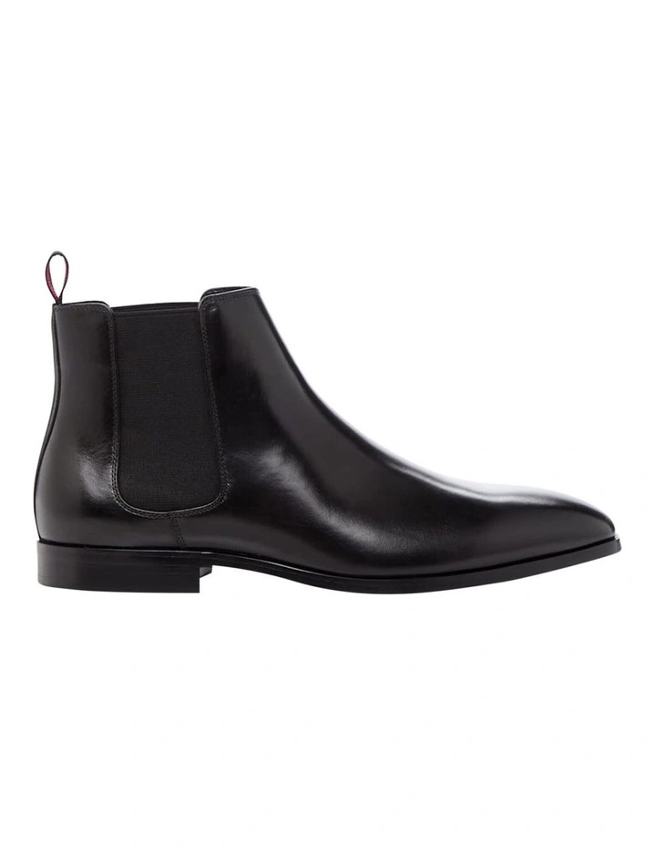 Mantle Boots in Black