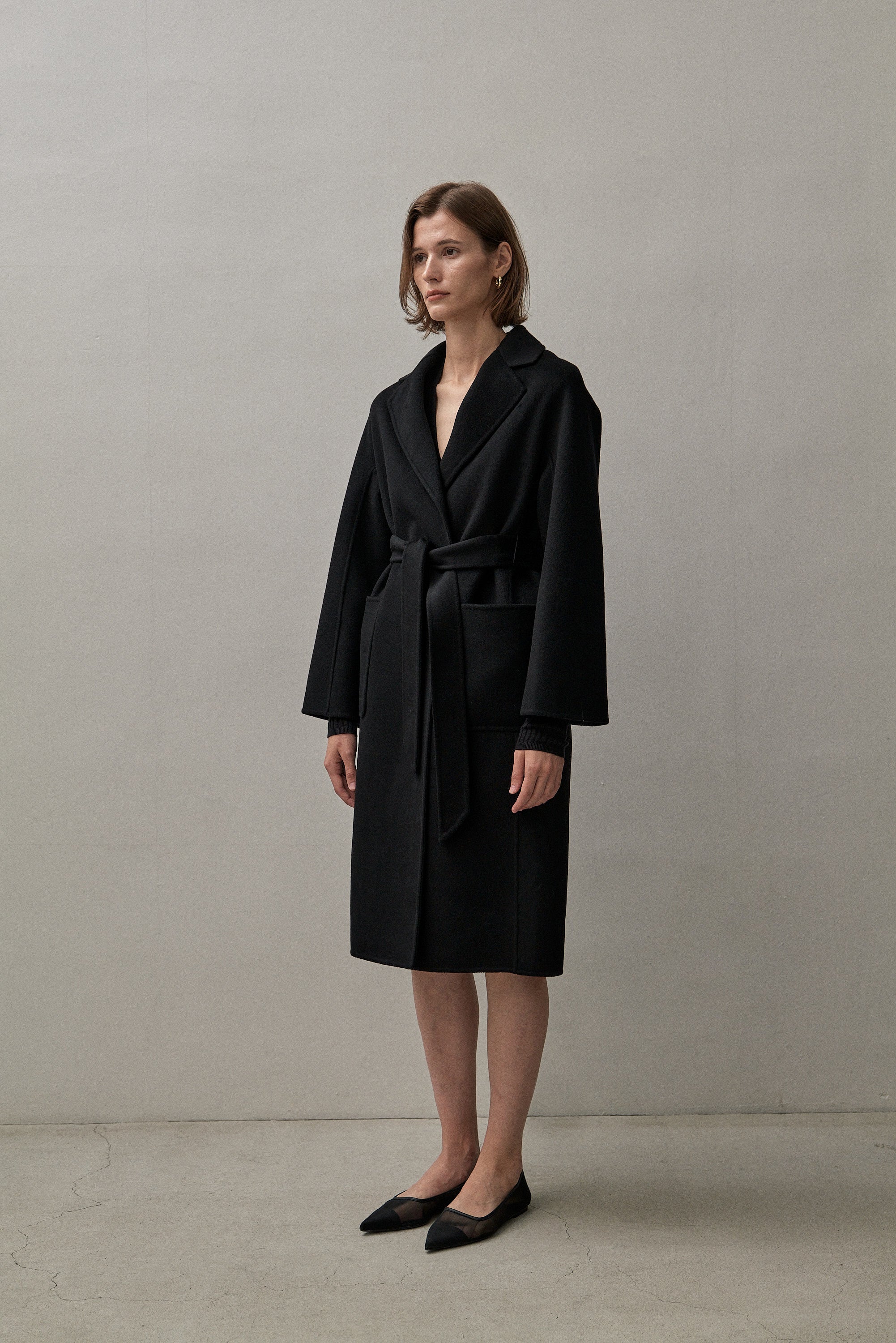 THE CLASSIC COAT - BLACK