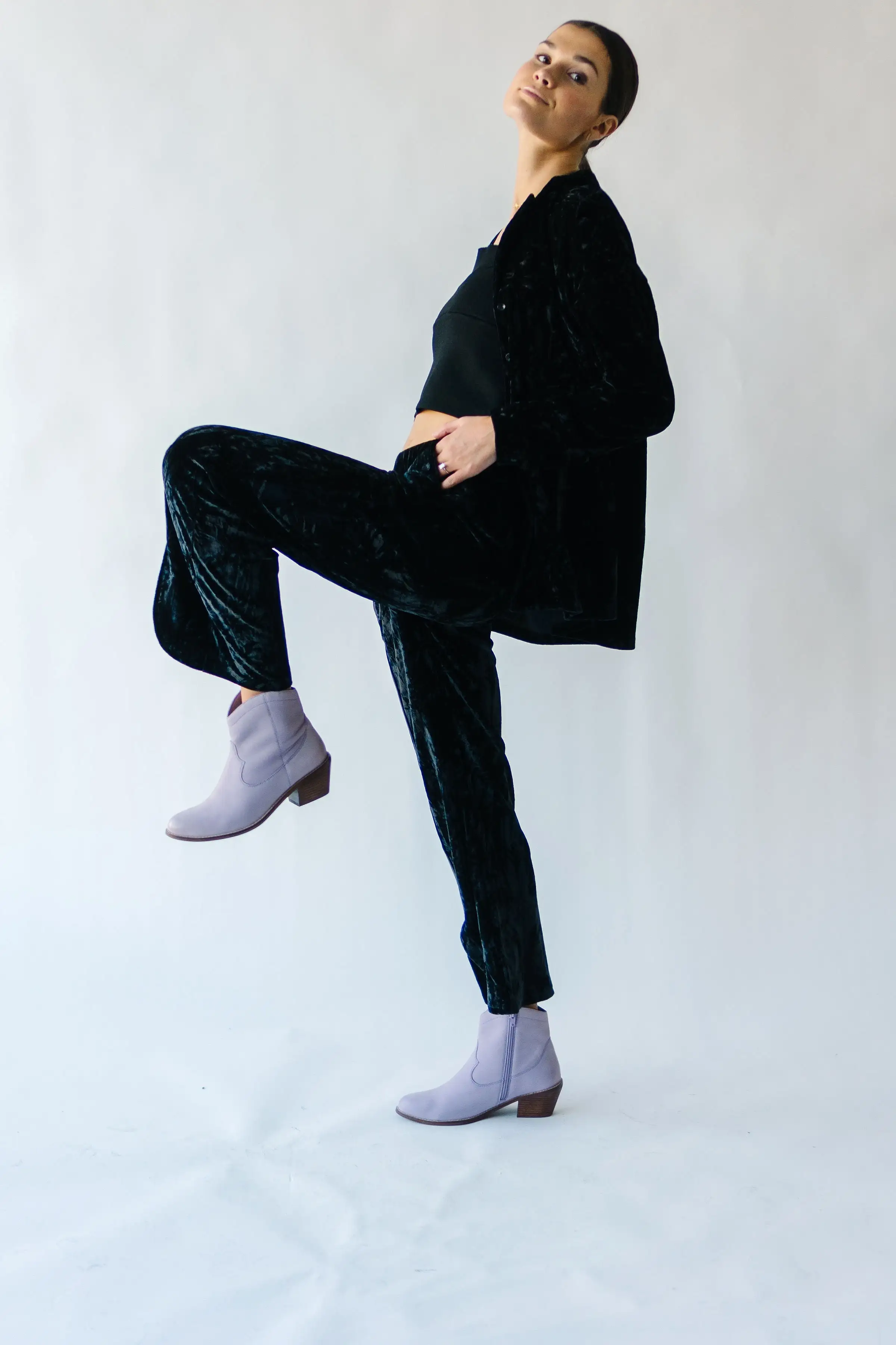 The Hannon Velvet Pants in Black