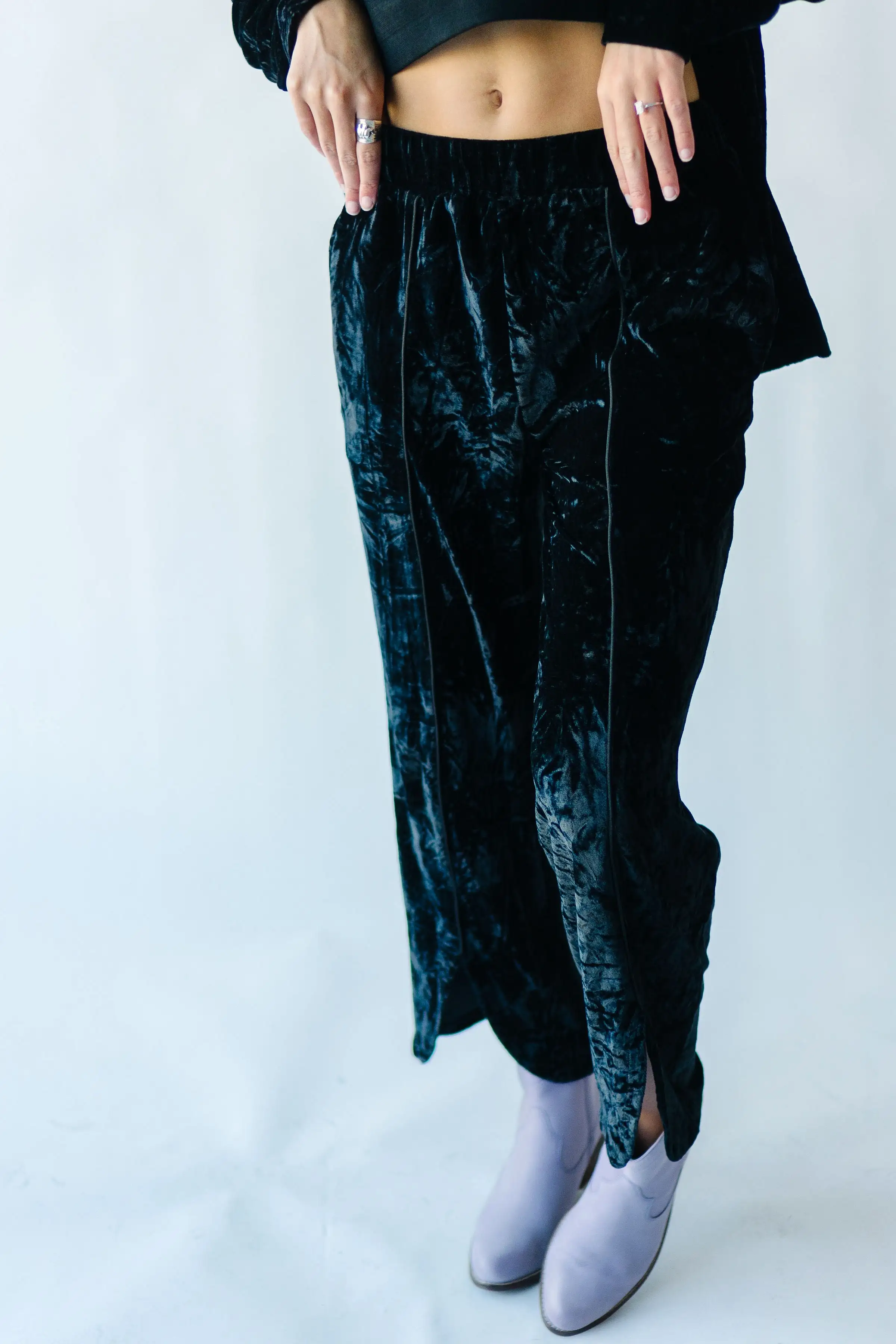 The Hannon Velvet Pants in Black